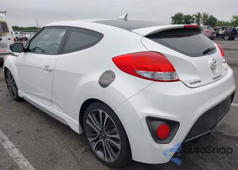 2016 Hyundai Veloster Turbo z USA, uszkodzony, nr VIN KMHTC6AE2GU278382